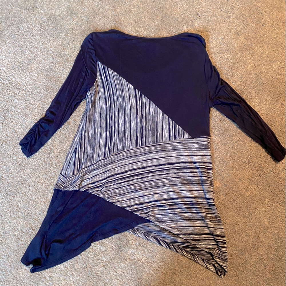 Asymmetrical shirt